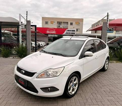FORD FOCUS 2.0 TITANIUM 16V FLEX 4P POWERSHIFT FORD FOCUS 2.0 TITANIUM 16V FLEX 4P POWERSHIFT